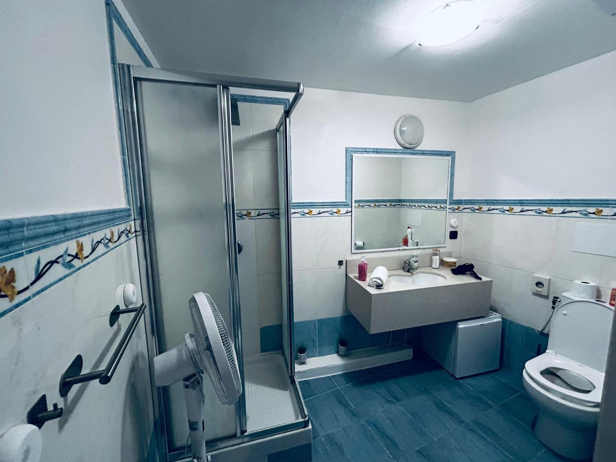 Lovely Studio Air Conditonned City Center ニース エクステリア 写真